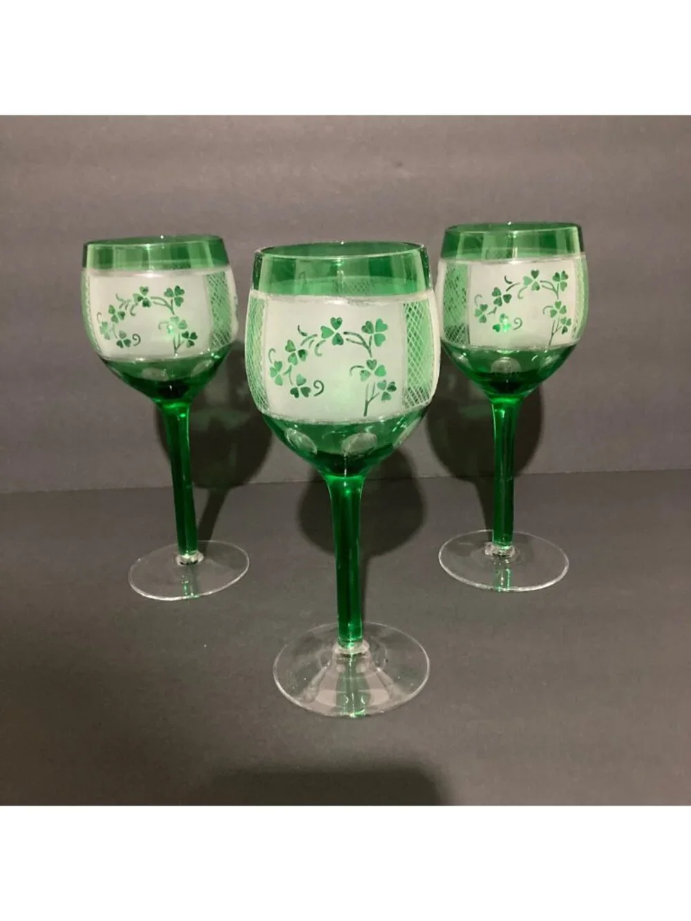 Irish Lucky Shamrock Green And Frosted White Wine Glasses Cut To Clear